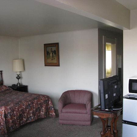 Rustlers Inn Prineville Exterior photo